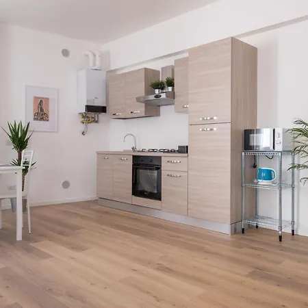 Opera & Expo Apartment